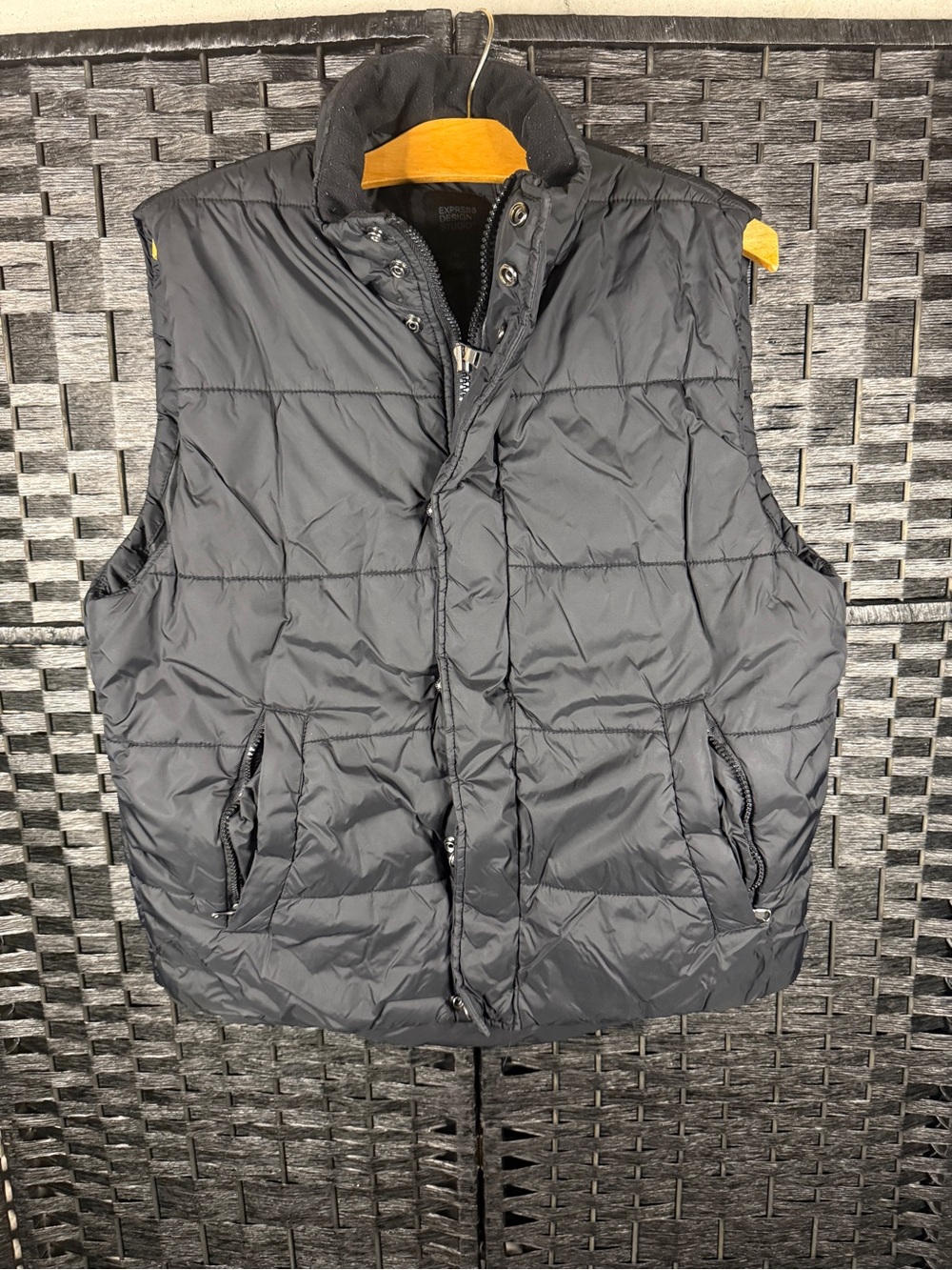 Express Men's Black Quilted Puffer Vest
